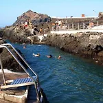 Vistas Impresionantes Al Mar De Garachico (Tenerife)