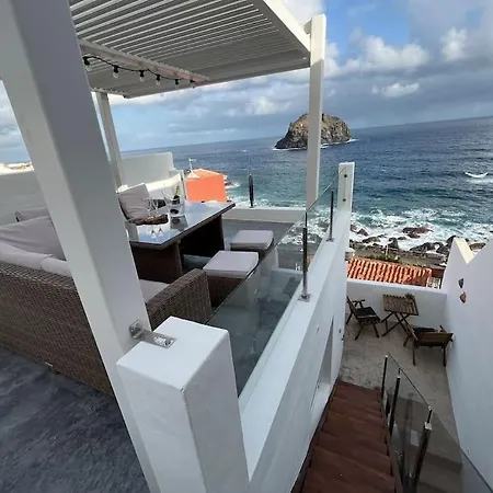 Vistas Impresionantes Al Mar De Garachico