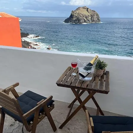 Vistas Impresionantes Al Mar De Garachico